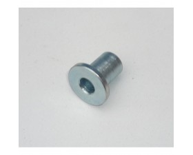 VLOŽKA 8,5X22X18 (UCHYCENÍ VÝFUKU)